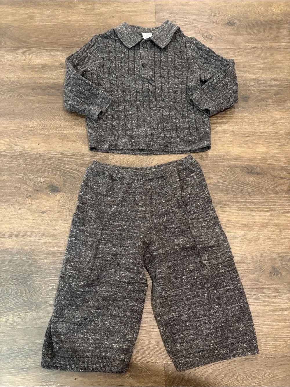 GAP Kids Knit Set, Sweater, Pajama set, Leggings and Romper(18-24M)